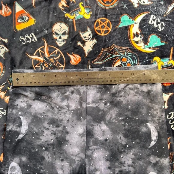 New Star Wars Death Star Moon Phases Her Universe Leggings - Picture 7 of 8